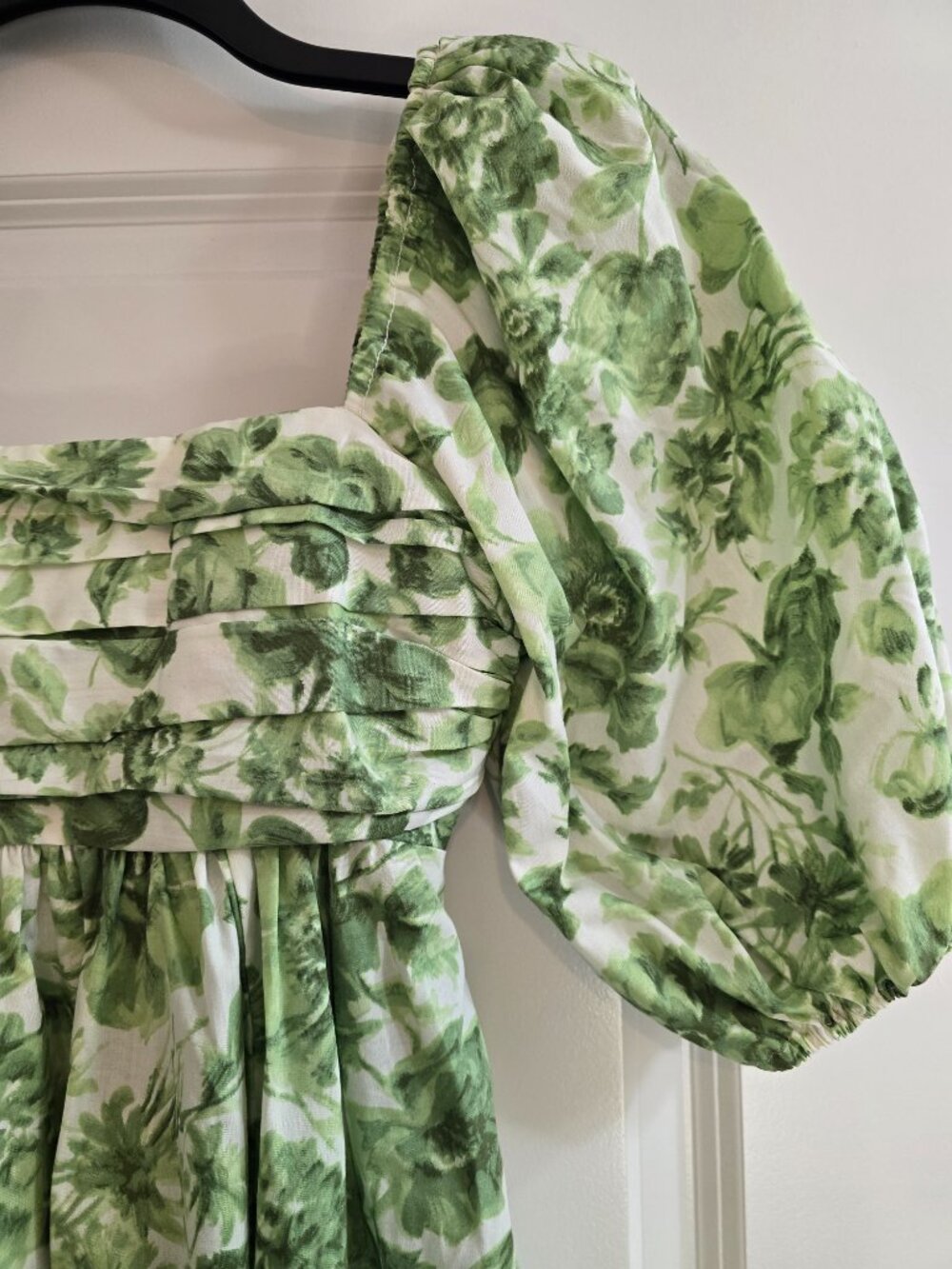 The A&F Emerson Poplin Puff Sleeve Mini Dress - Green & White Floral - Picture 3 of 10